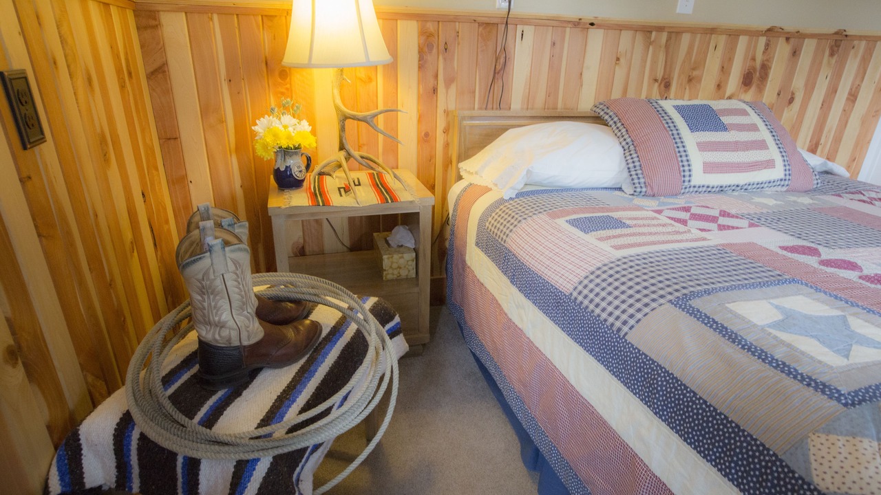 Photo of Bedroom in Fossil