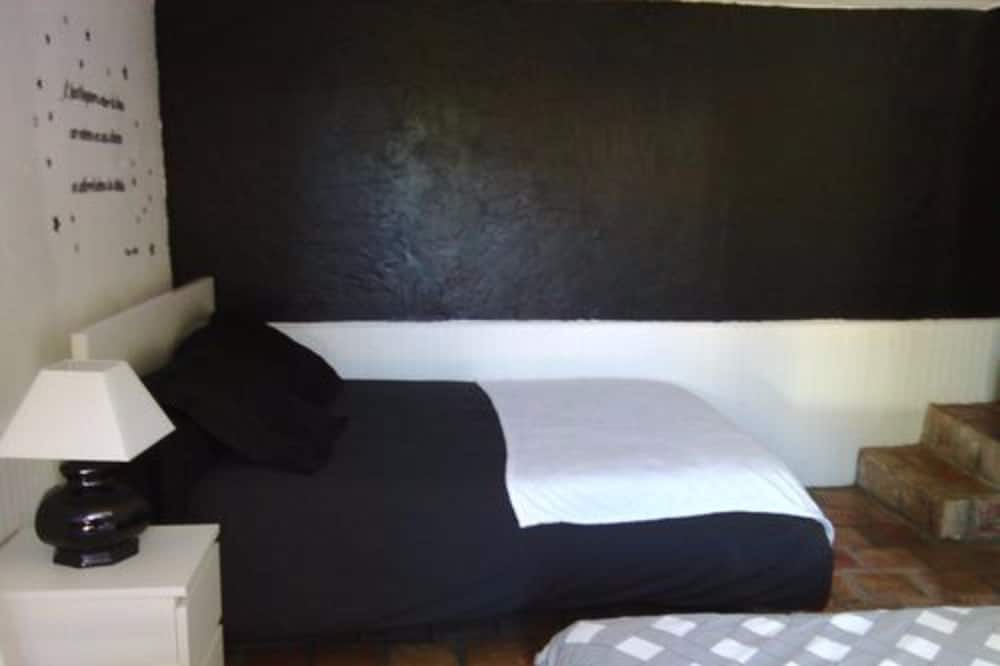 Photo of Bedroom in Chabournay