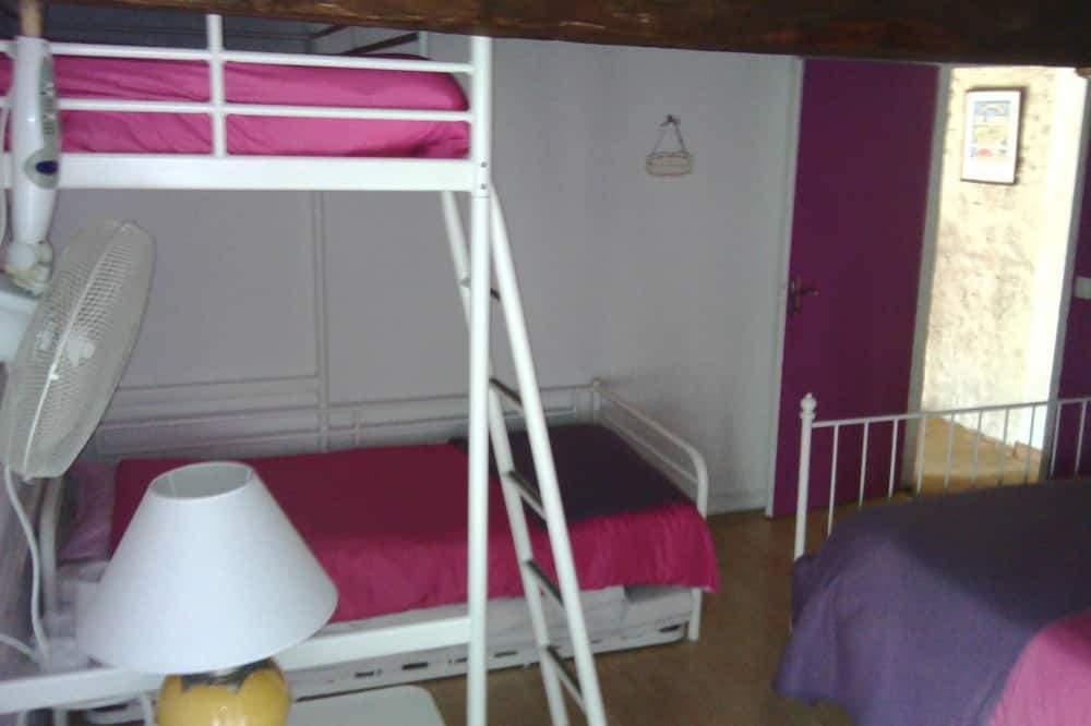 Photo of Bedroom in Chabournay