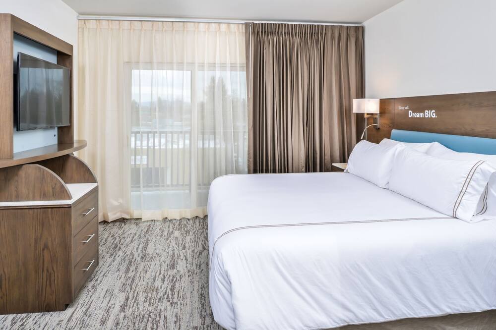 Photo of Others in Harlow