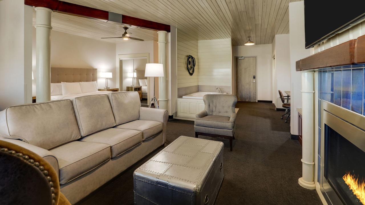 Photo of Others in Broken Arrow