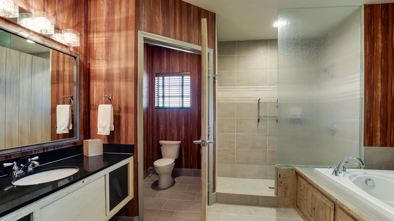 Photo of Bathroom in Broken Arrow