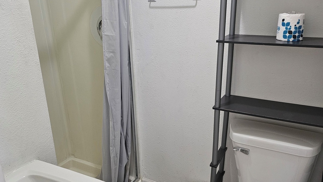 Photo of Bathroom in Thermopolis