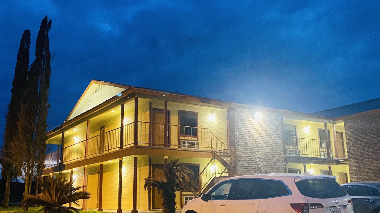 Photo of Outdoor in Luling