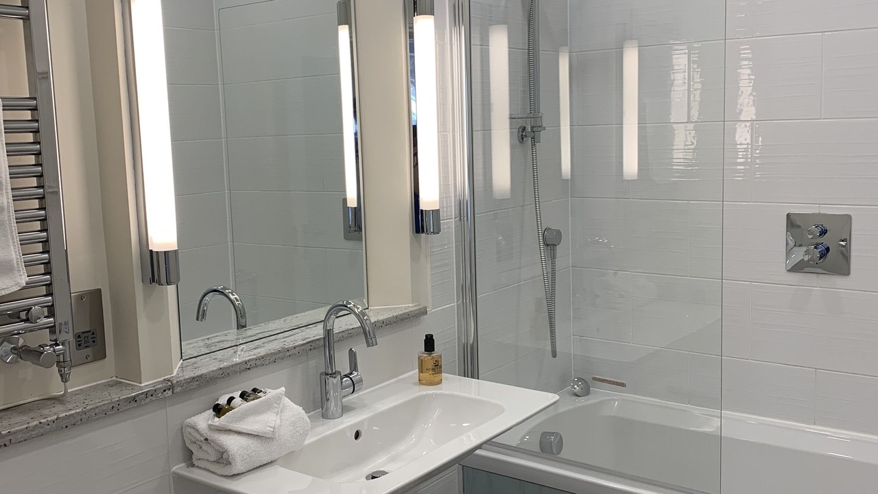 Photo of Bathroom in Glasbury