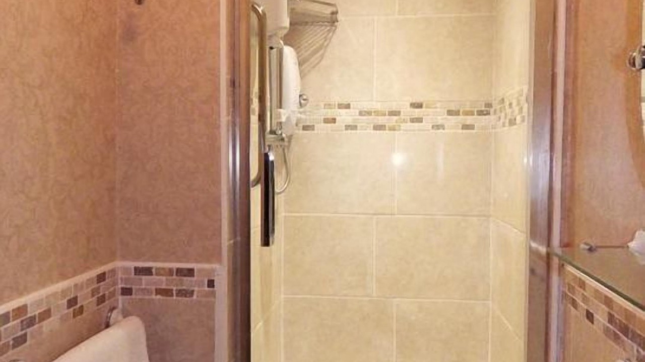 Photo of Bathroom in Kelso