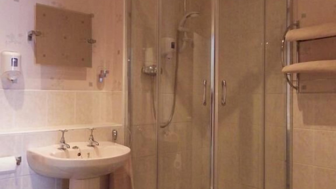 Photo of Bathroom in Kelso