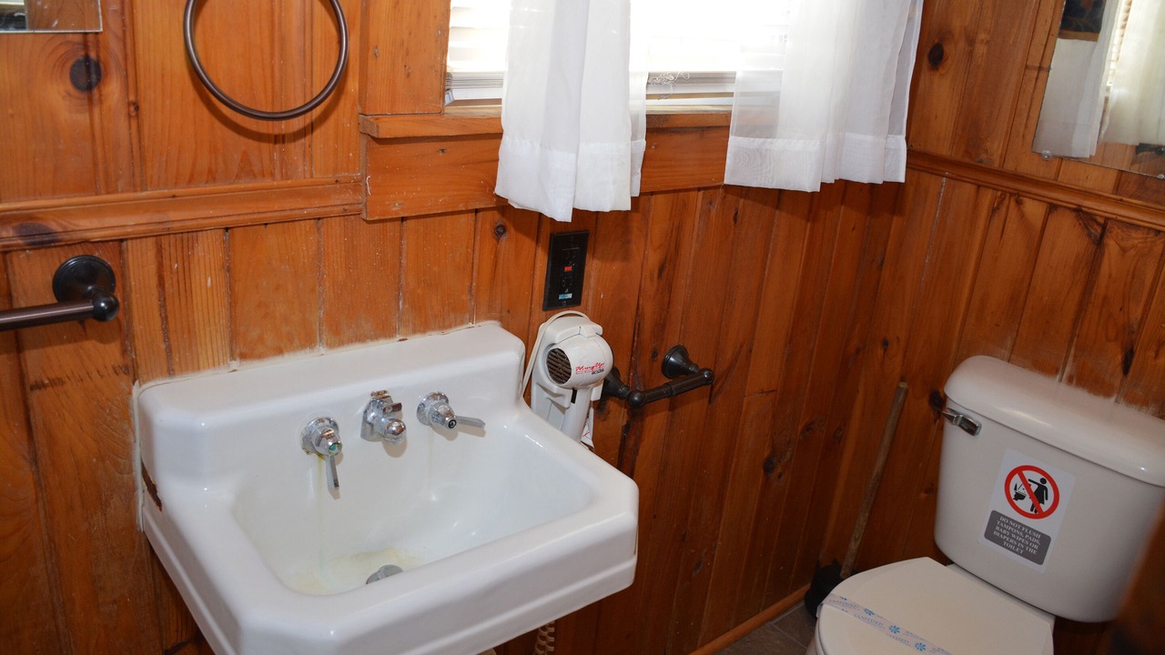 Photo of Bathroom in Old Orchard Beach