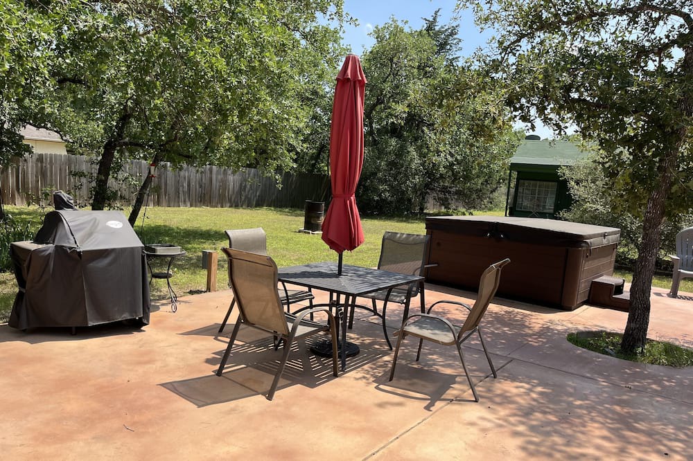 Photo of Patio Balcony in Wyldwood