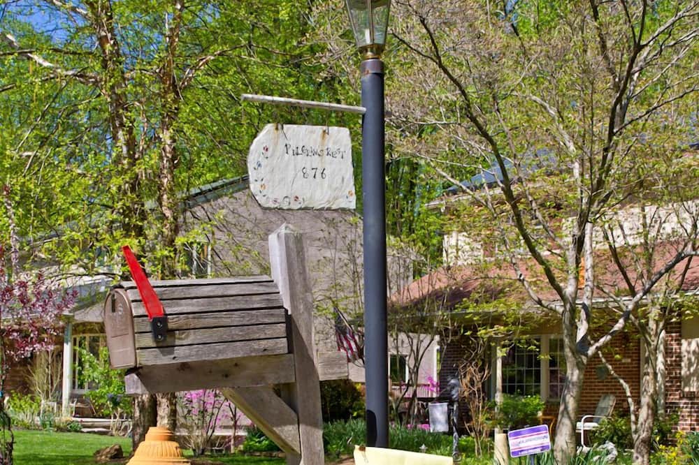 Photo of Outdoor in Roxborough