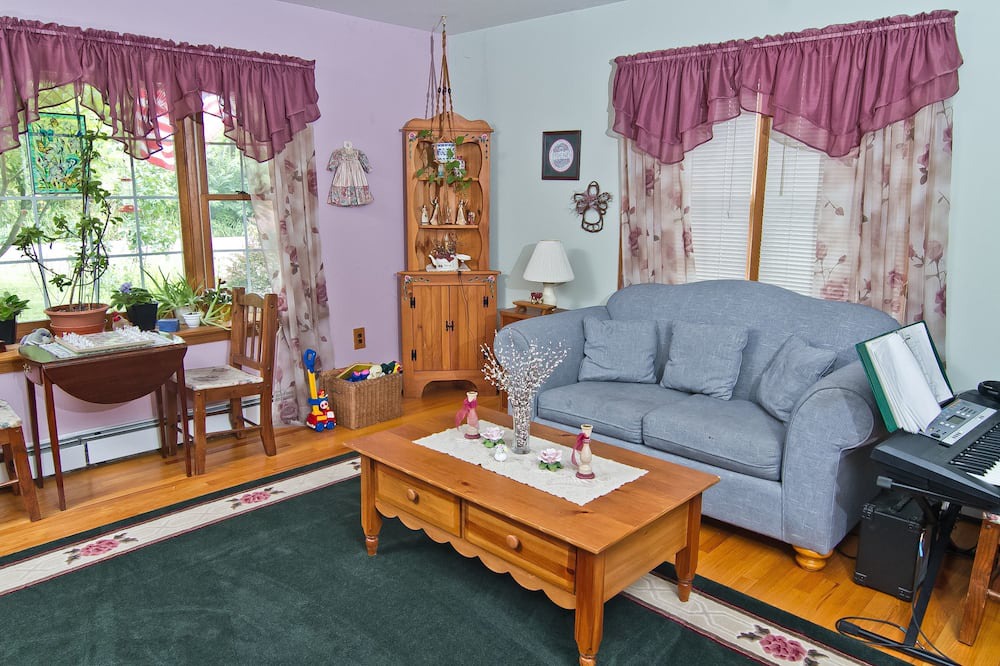 Photo of Others in Roxborough