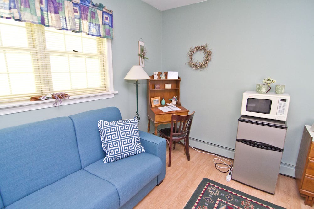 Photo of Bedroom in Roxborough