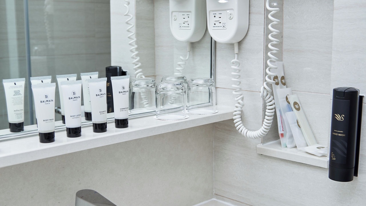 Photo of Bathroom in Maluri