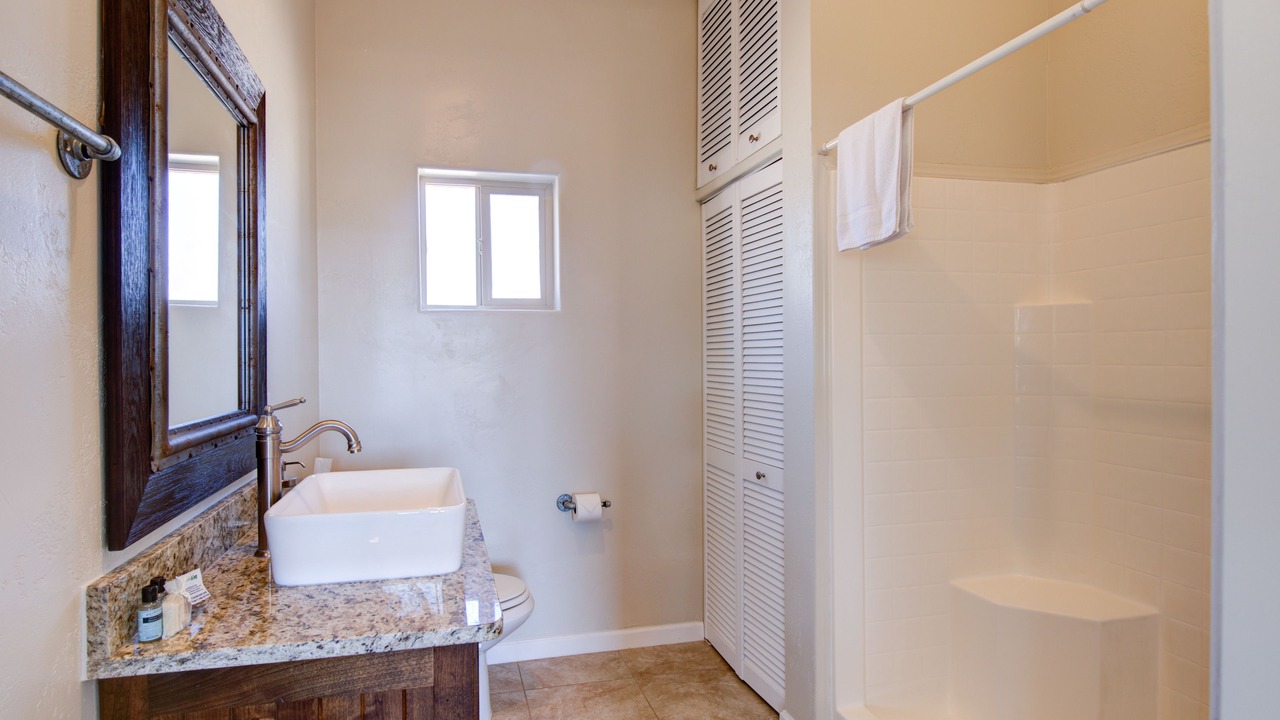 Photo of Bathroom in Hatch