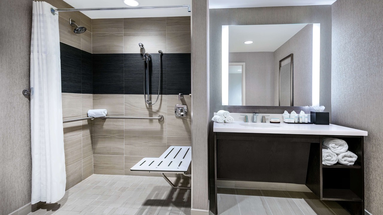Photo of Bathroom in George Bush Park/Eldridge