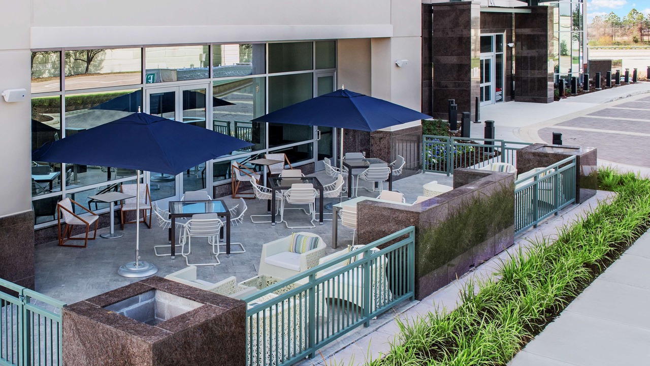 Photo of Patio Balcony in George Bush Park/Eldridge
