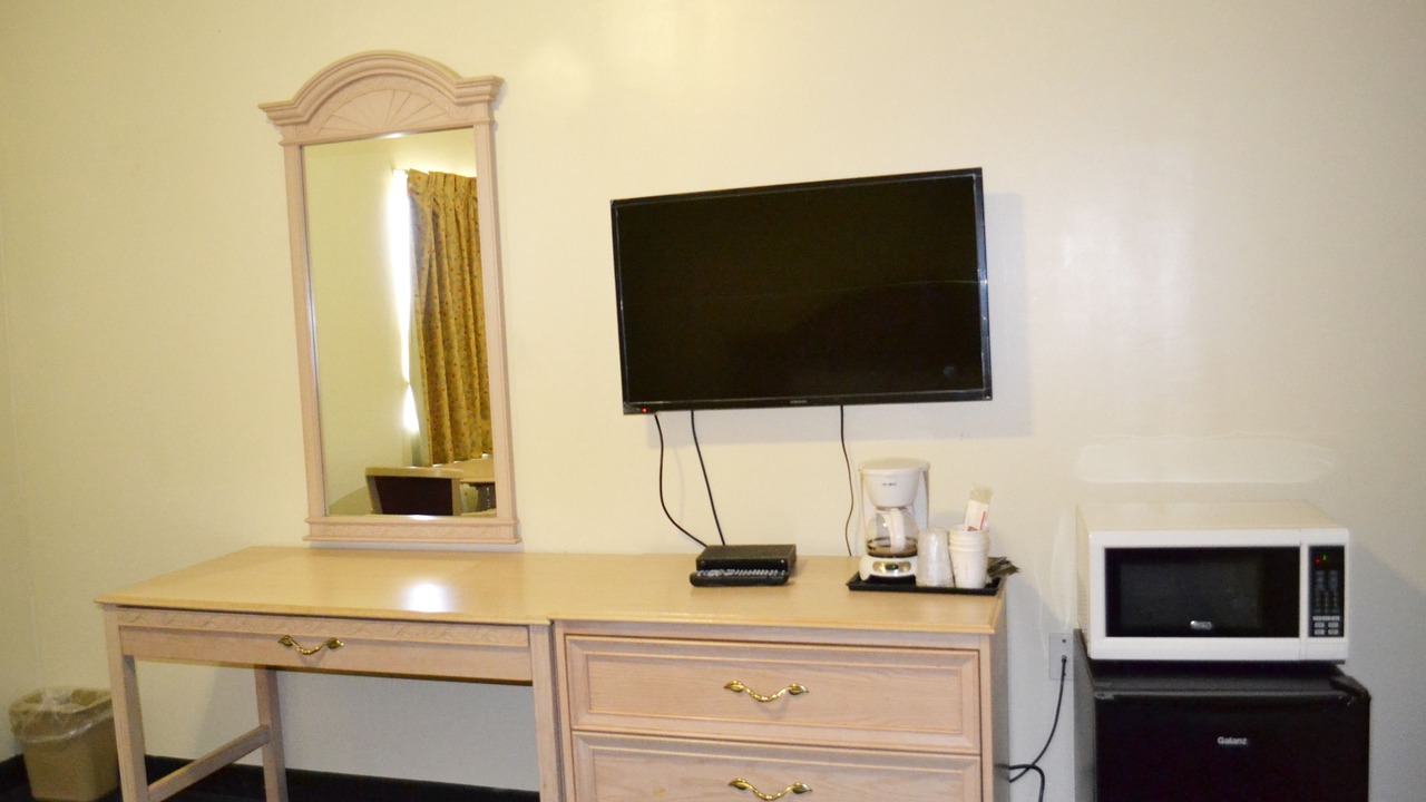 Photo of Bedroom in Downtown Niagara Falls