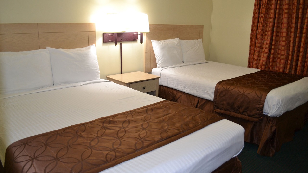 Photo of Bedroom in Downtown Niagara Falls