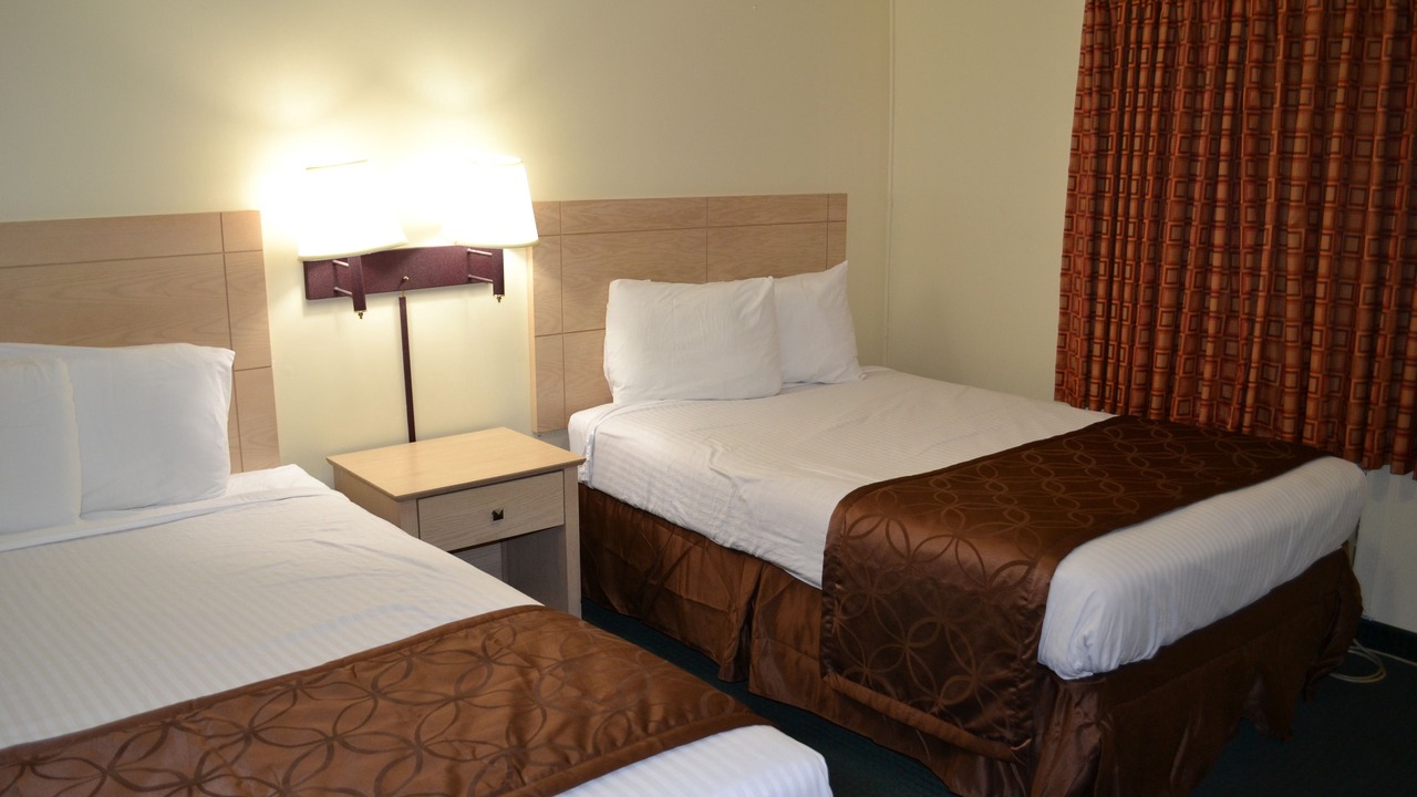 Photo of Bedroom in Downtown Niagara Falls