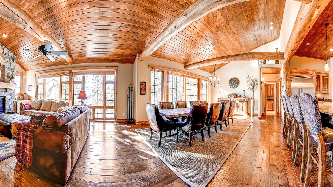 Photo of Livingroom in Christie Heights