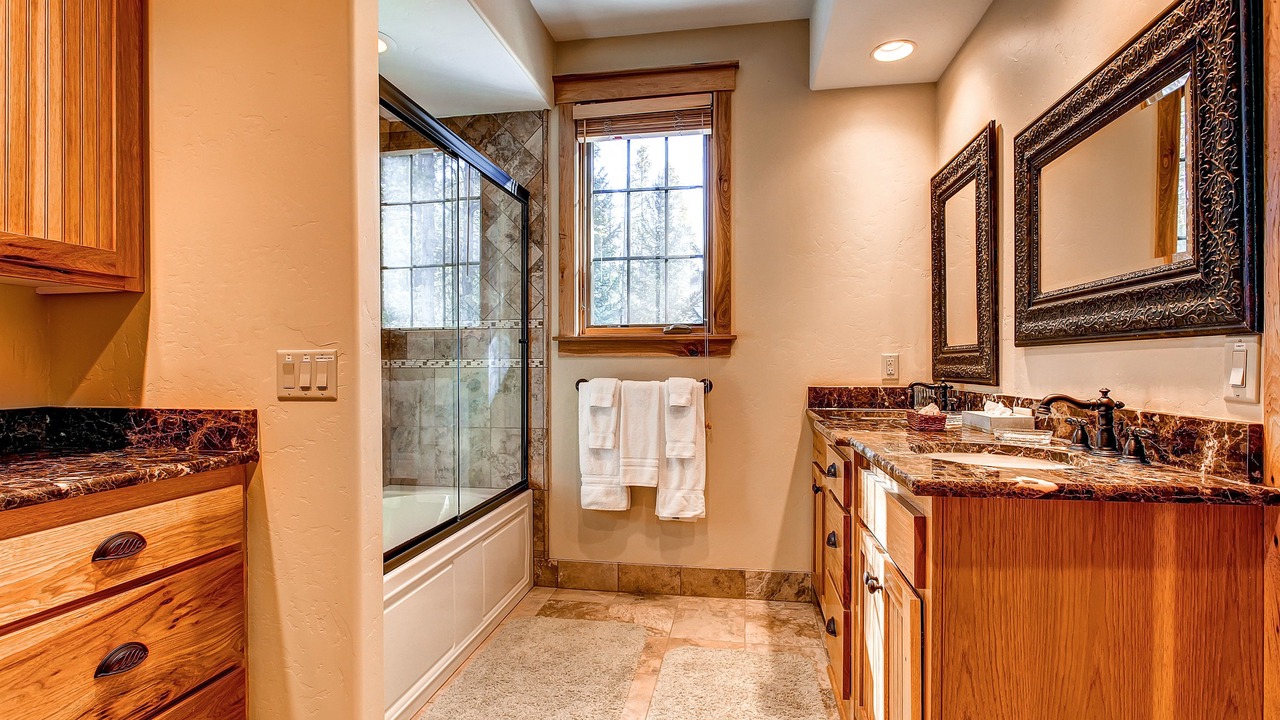 Photo of Bathroom in Christie Heights