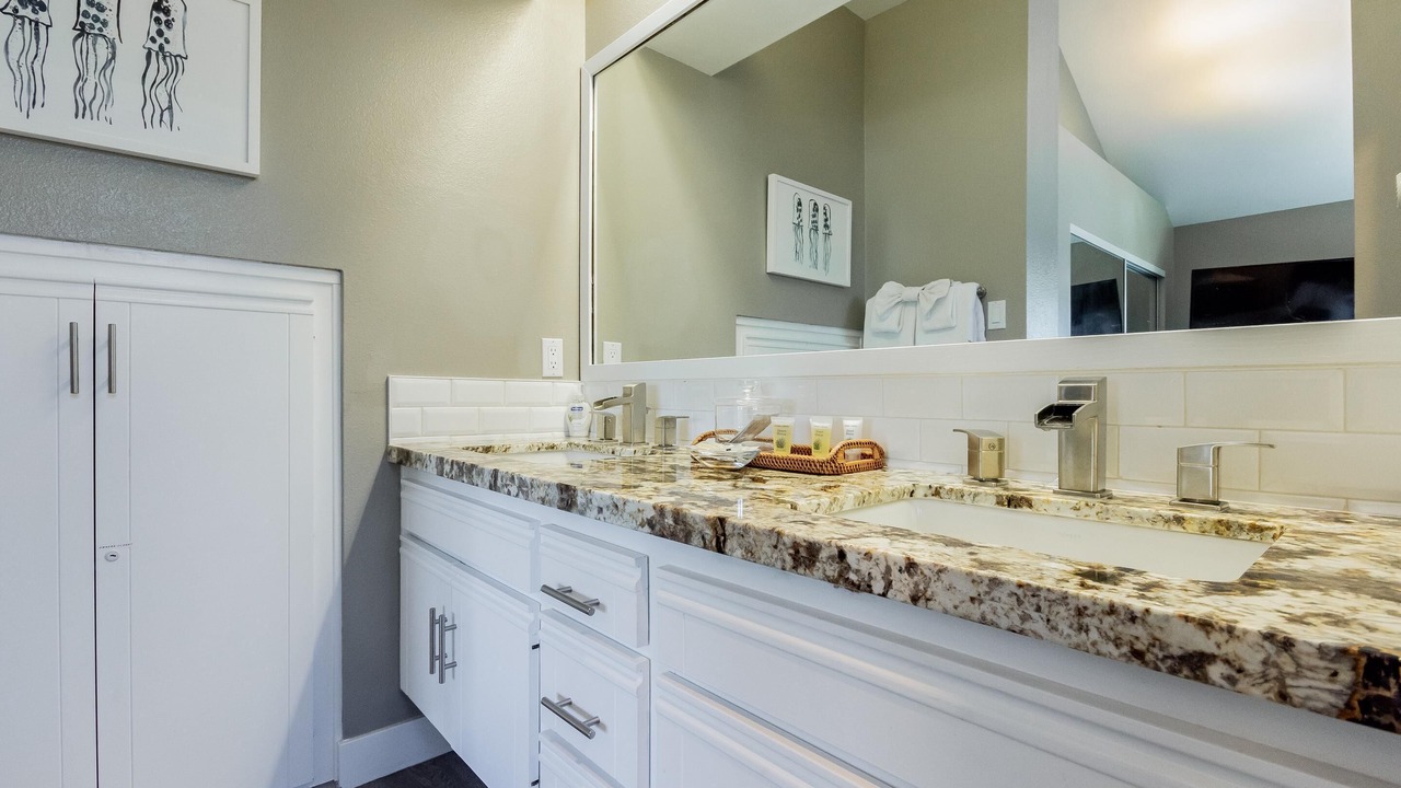 Photo of Bathroom in Mammoth Lakes