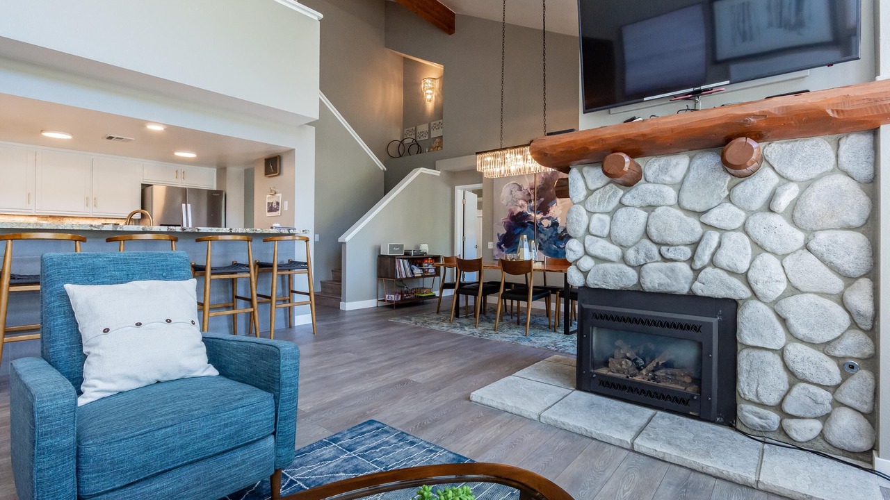 Photo of Livingroom in Mammoth Lakes