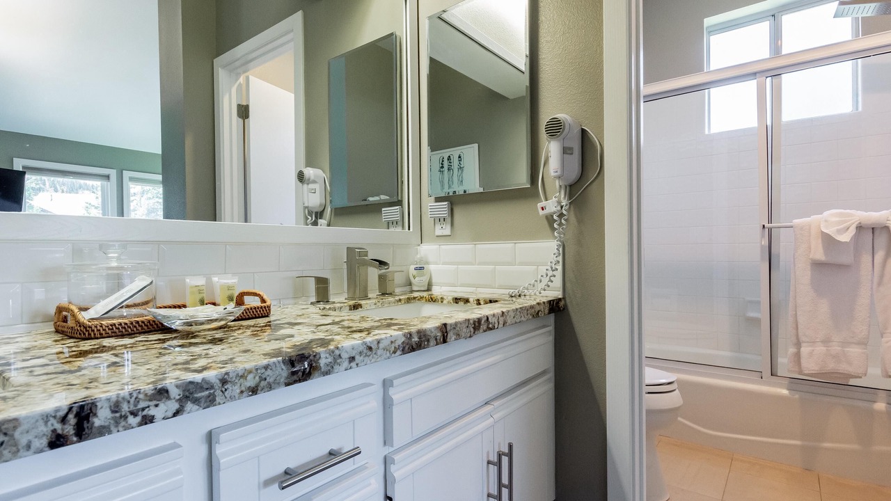 Photo of Kitchen in Mammoth Lakes