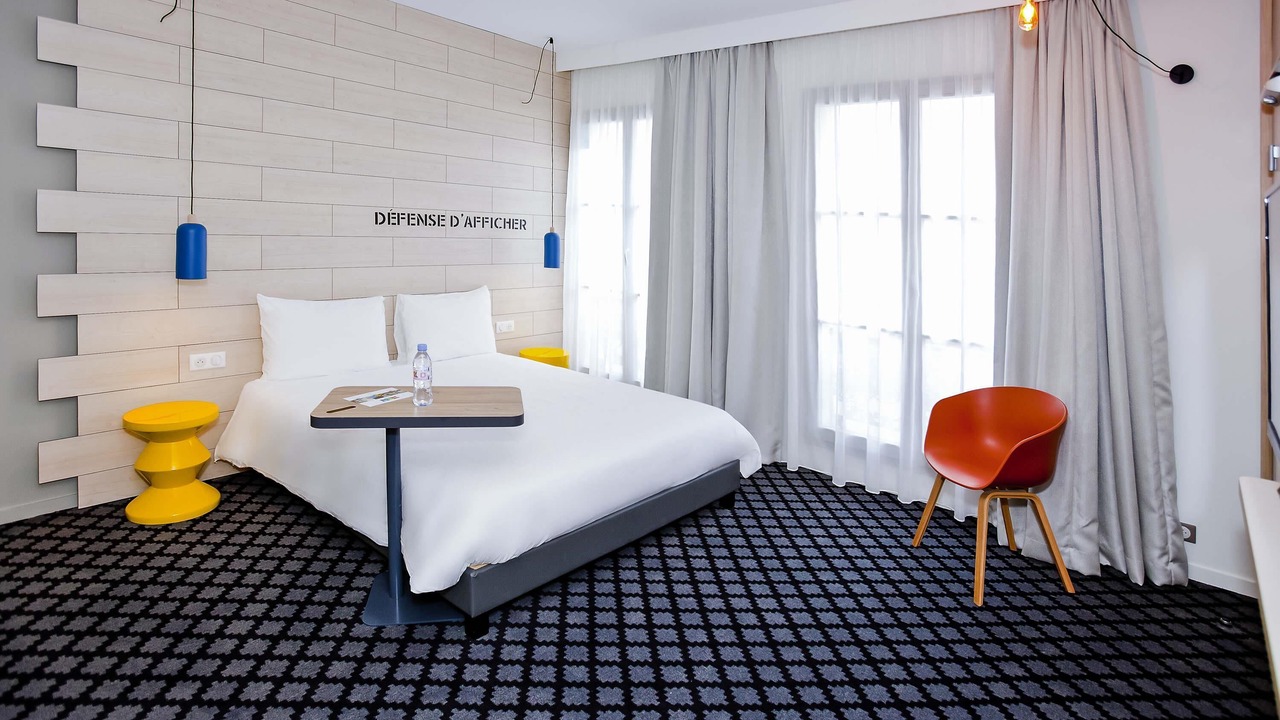 Photo of Bedroom in Chalons-en-Champagne