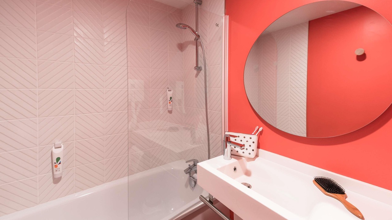 Photo of Bedroom in Chalons-en-Champagne