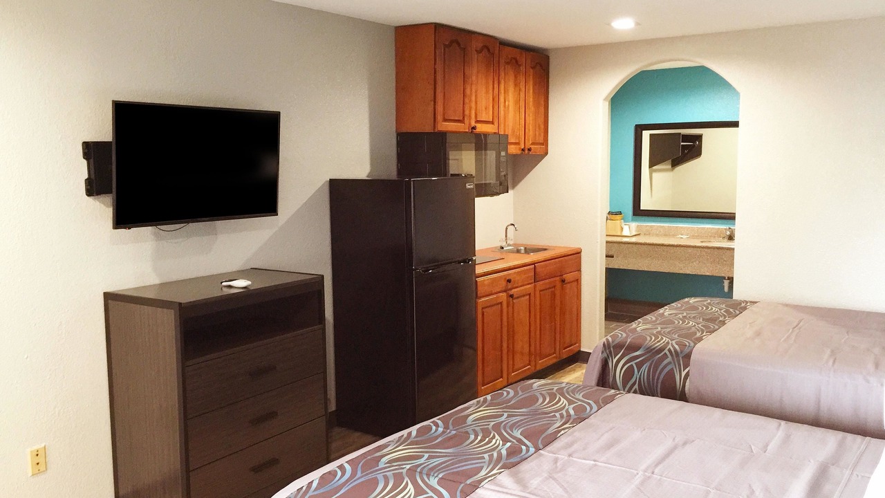 Photo of Bedroom in Mont Belvieu