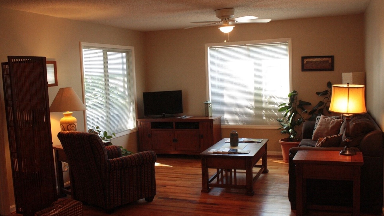Photo of Livingroom in Weaverville