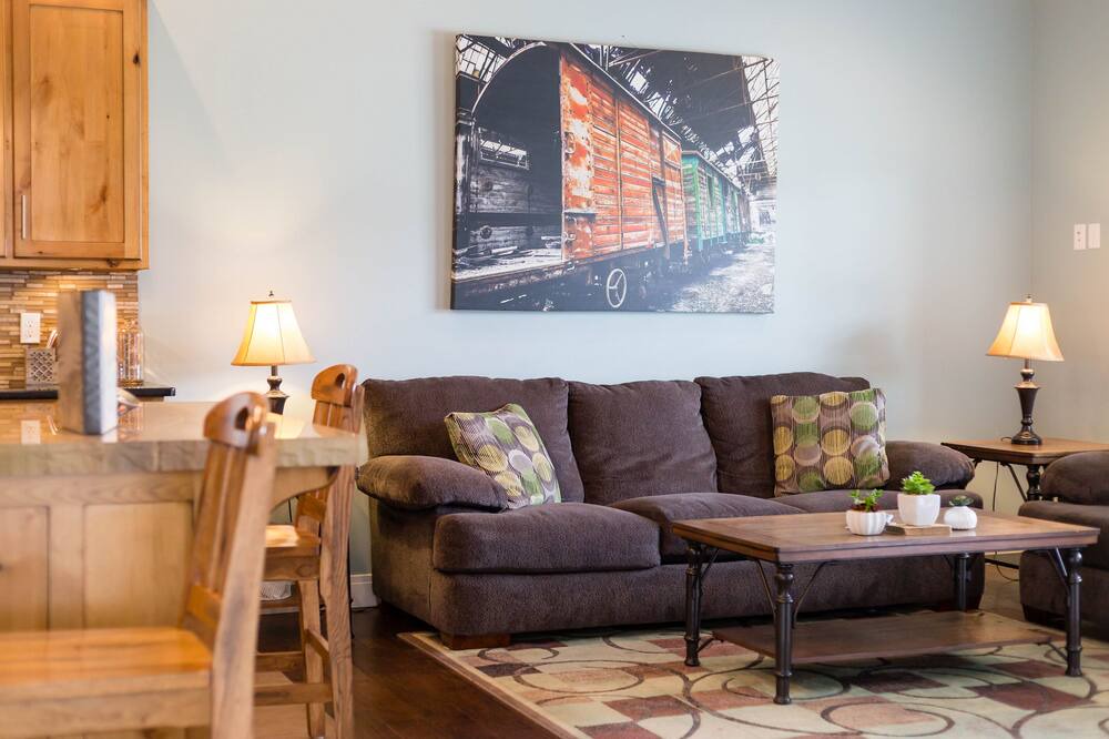 Photo of Livingroom in Perryville