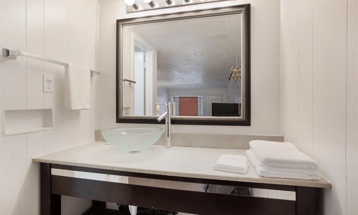 Photo of Bathroom in Pottsboro