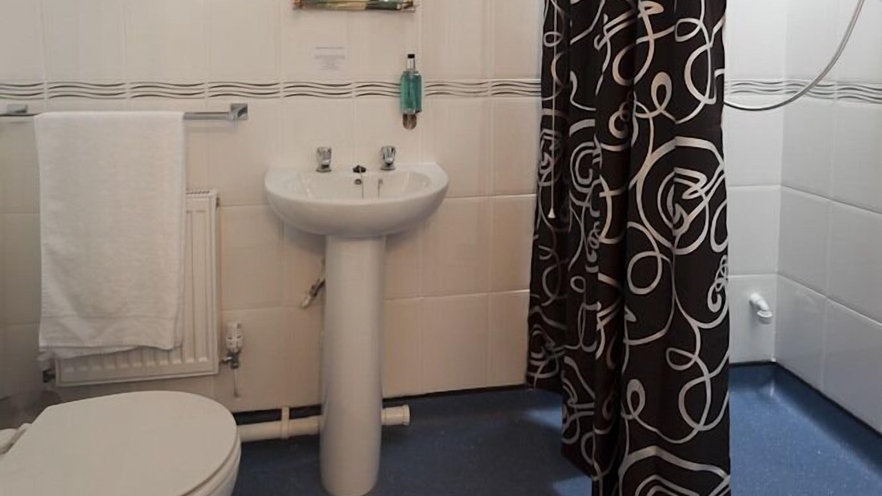 Photo of Bathroom in Pontardulais