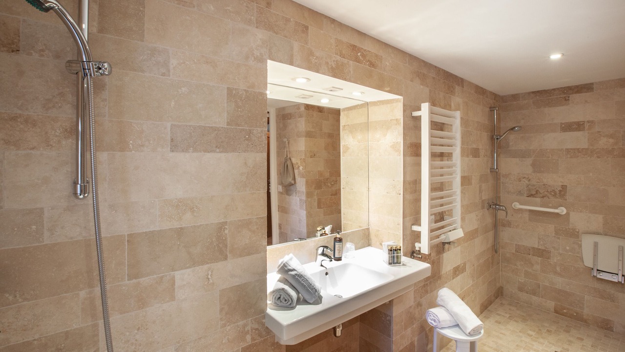 Photo of Bathroom in Bonnieux