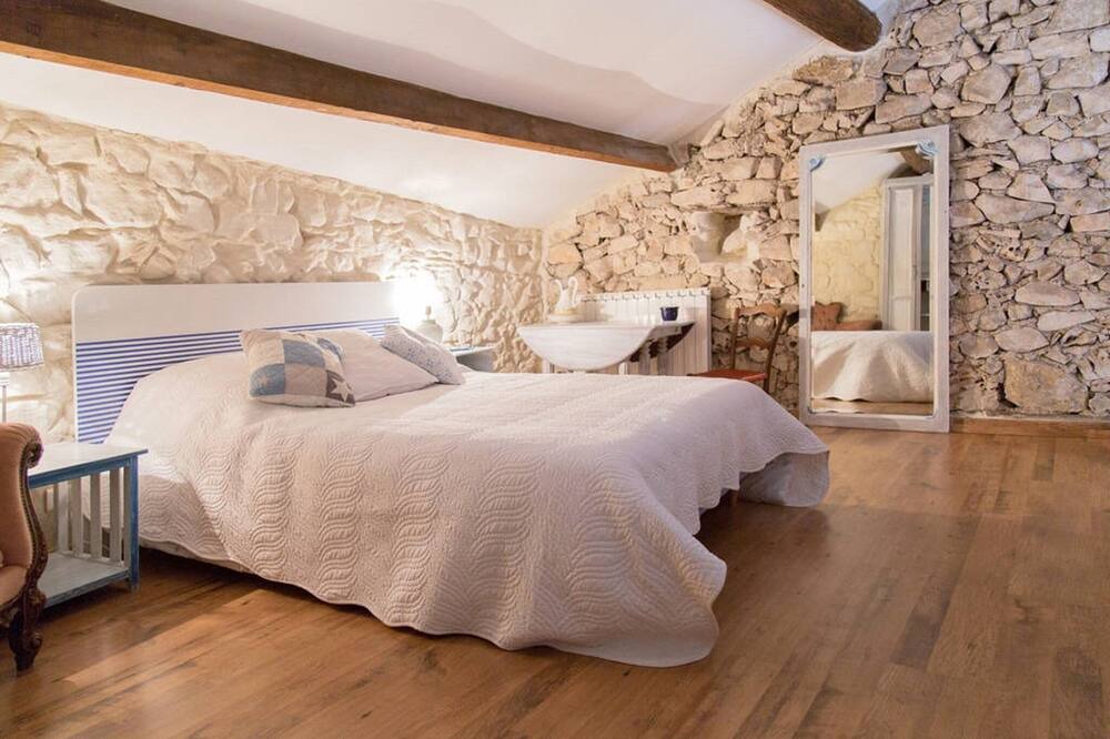 Photo of Bedroom in Gras
