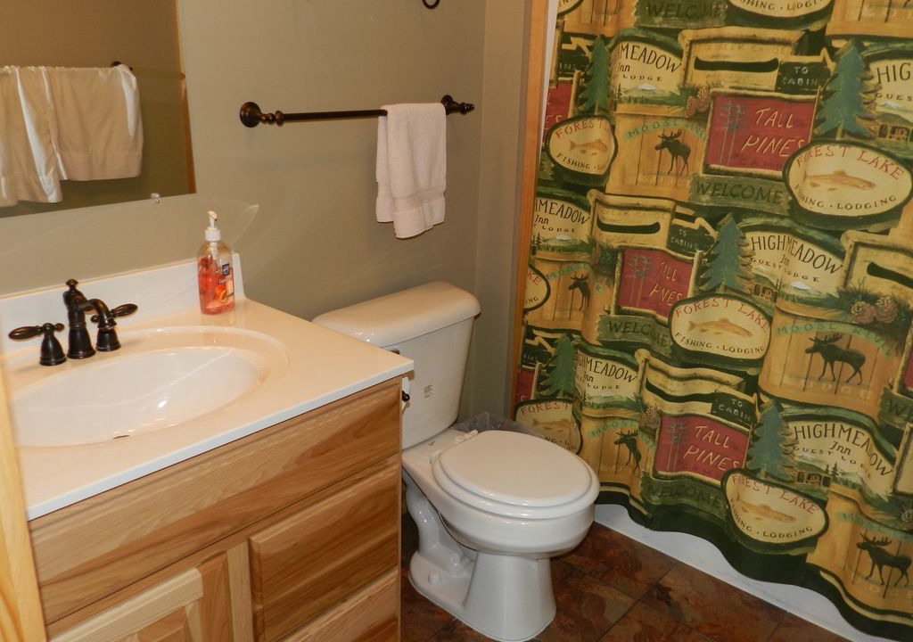 Photo of Bathroom in Brutus