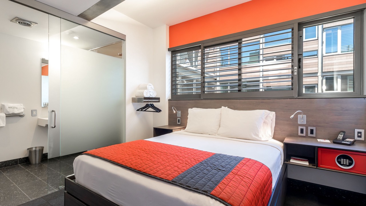 Photo of Bedroom in Williamsburg