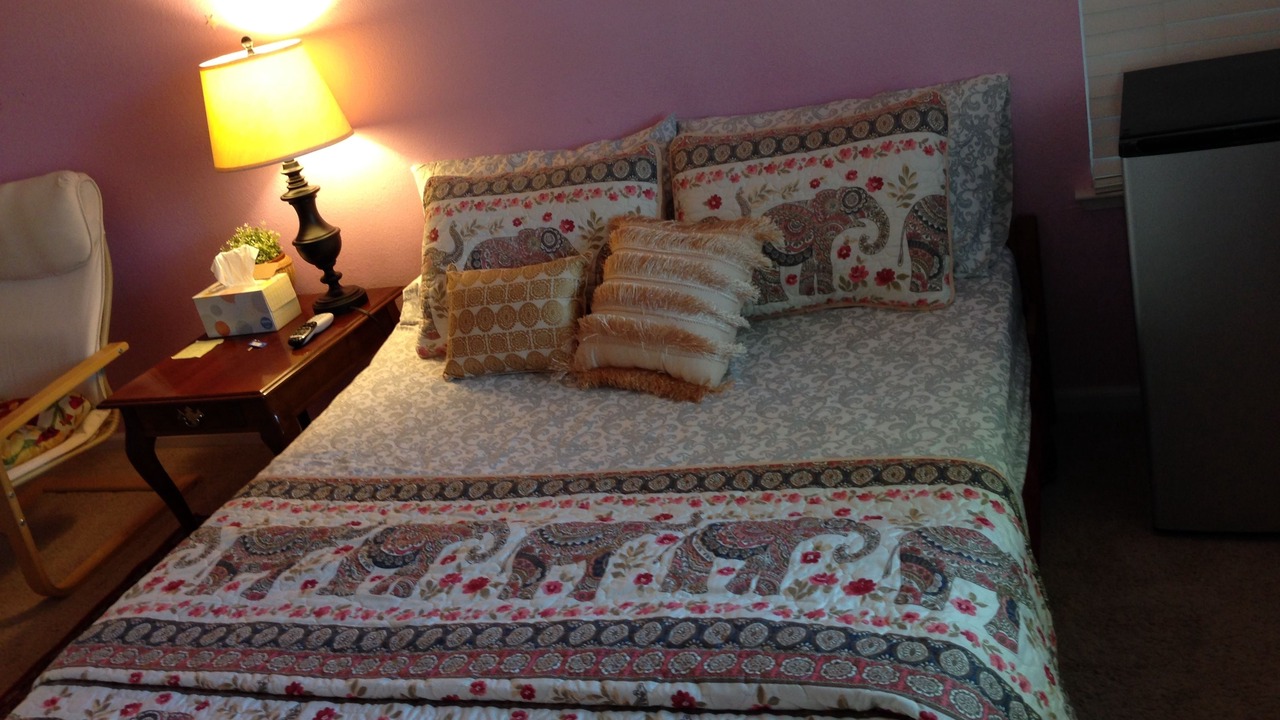 Photo of Bedroom in West Davis Manor