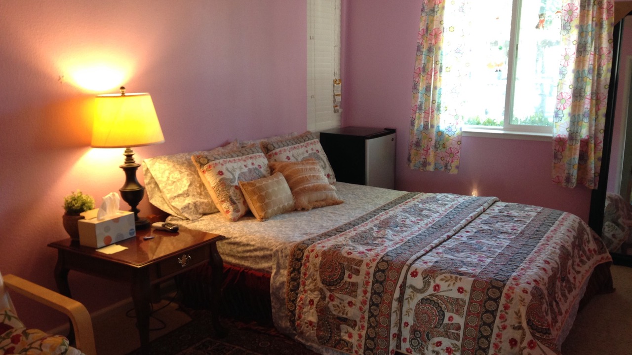Photo of Bedroom in West Davis Manor