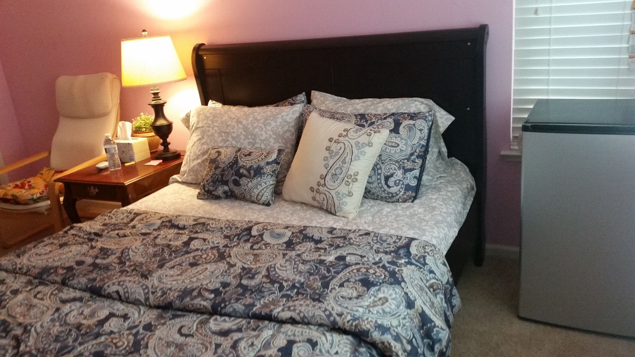 Photo of Bedroom in West Davis Manor