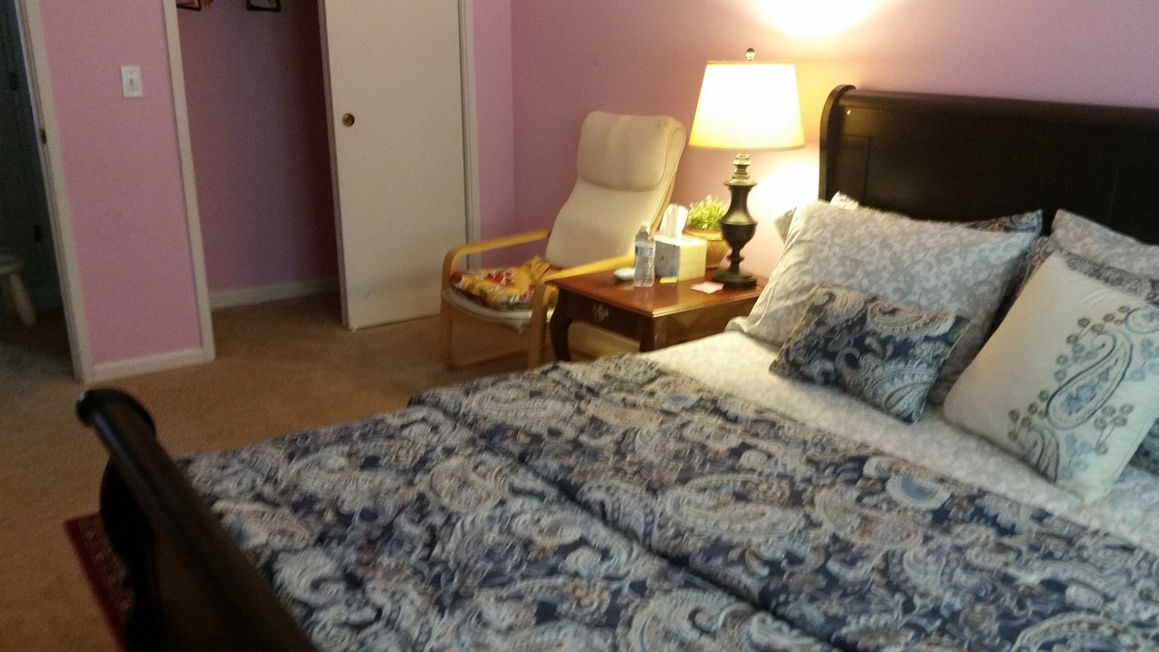 Photo of Bedroom in West Davis Manor