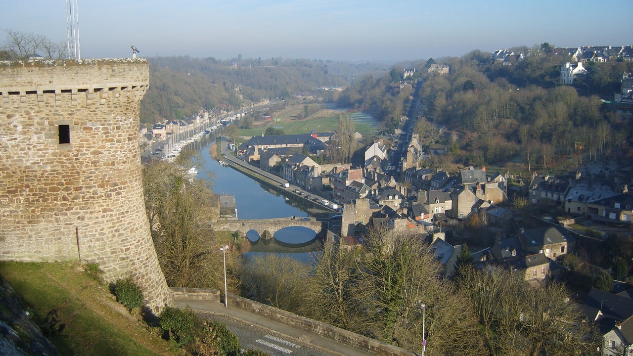 Photo of Others in Dinan