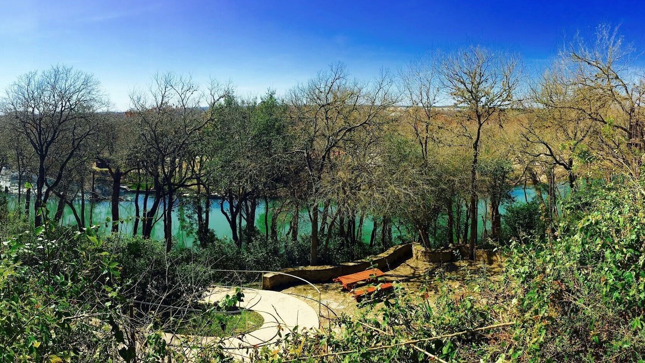 Photo of Others in Gruene