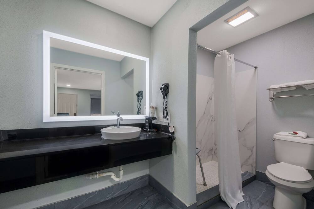 Photo of Bathroom in Tobin Hill