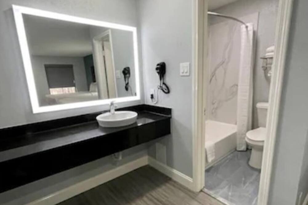 Photo of Bathroom in Tobin Hill