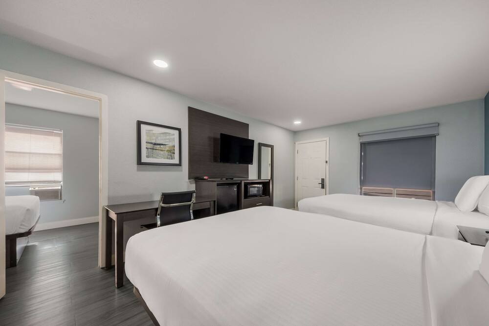Photo of Bedroom in Tobin Hill