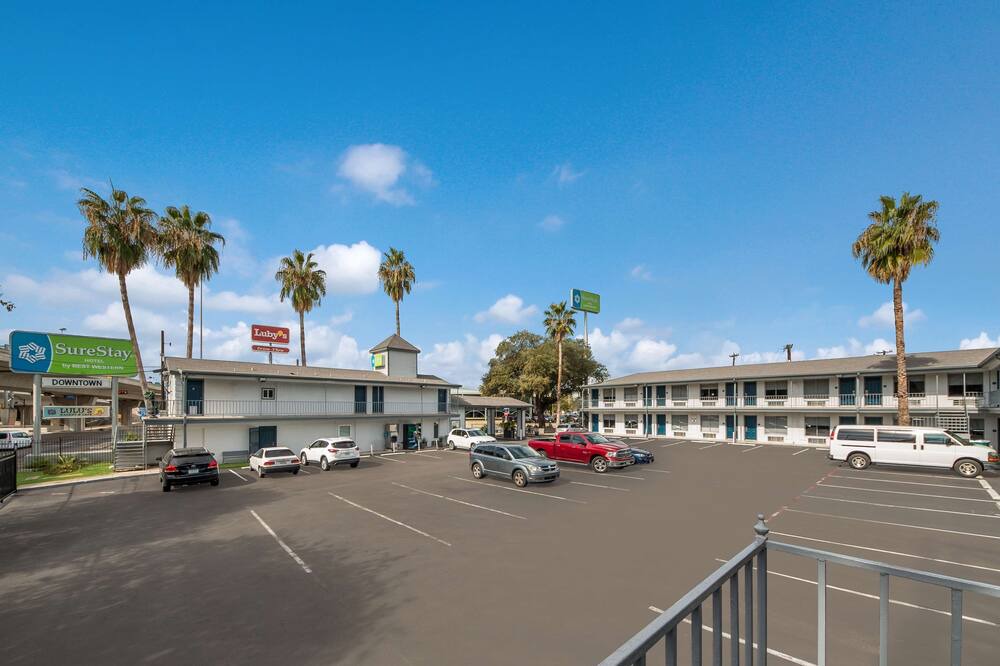 Photo of Outdoor in Tobin Hill