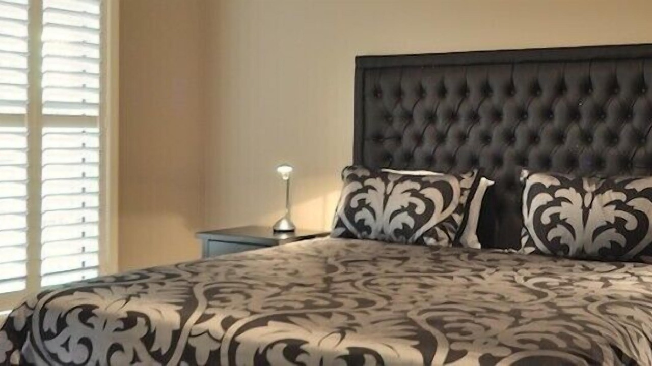 Photo of Others in Rutherglen